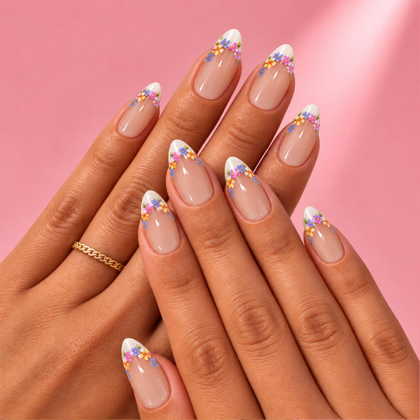 Daisy Floral French Medium Almond Press On Nails | Set of 24 reusable nails